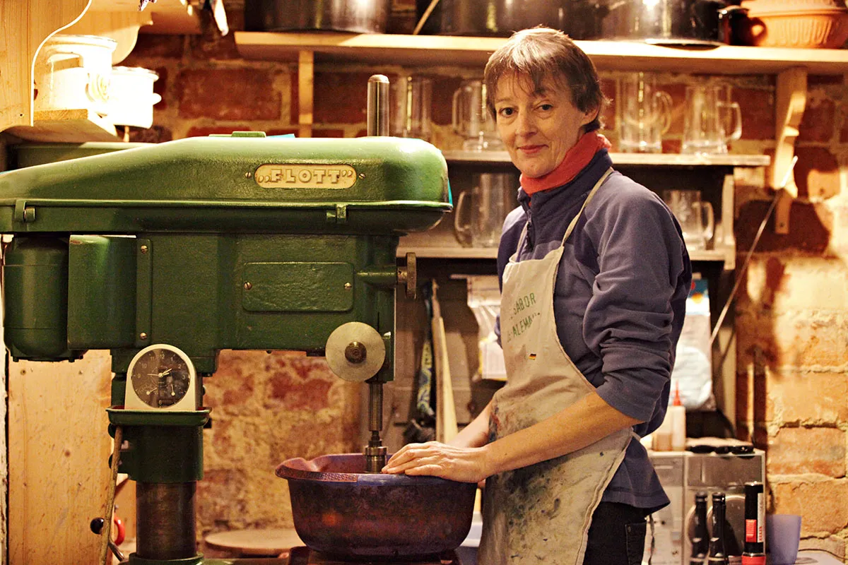 Rygsæk med farverige Harzen-vandernålsbadges